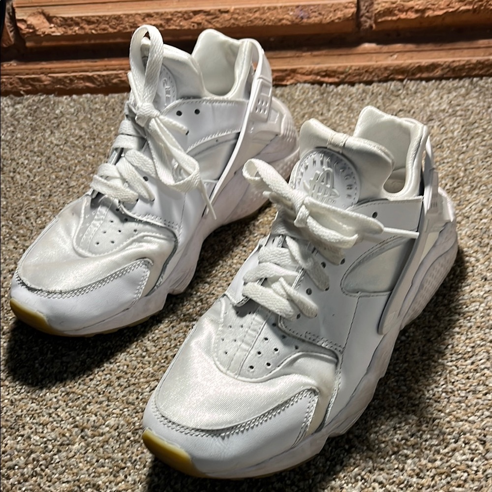 White Nike Air Haurache Athletic Sneakers